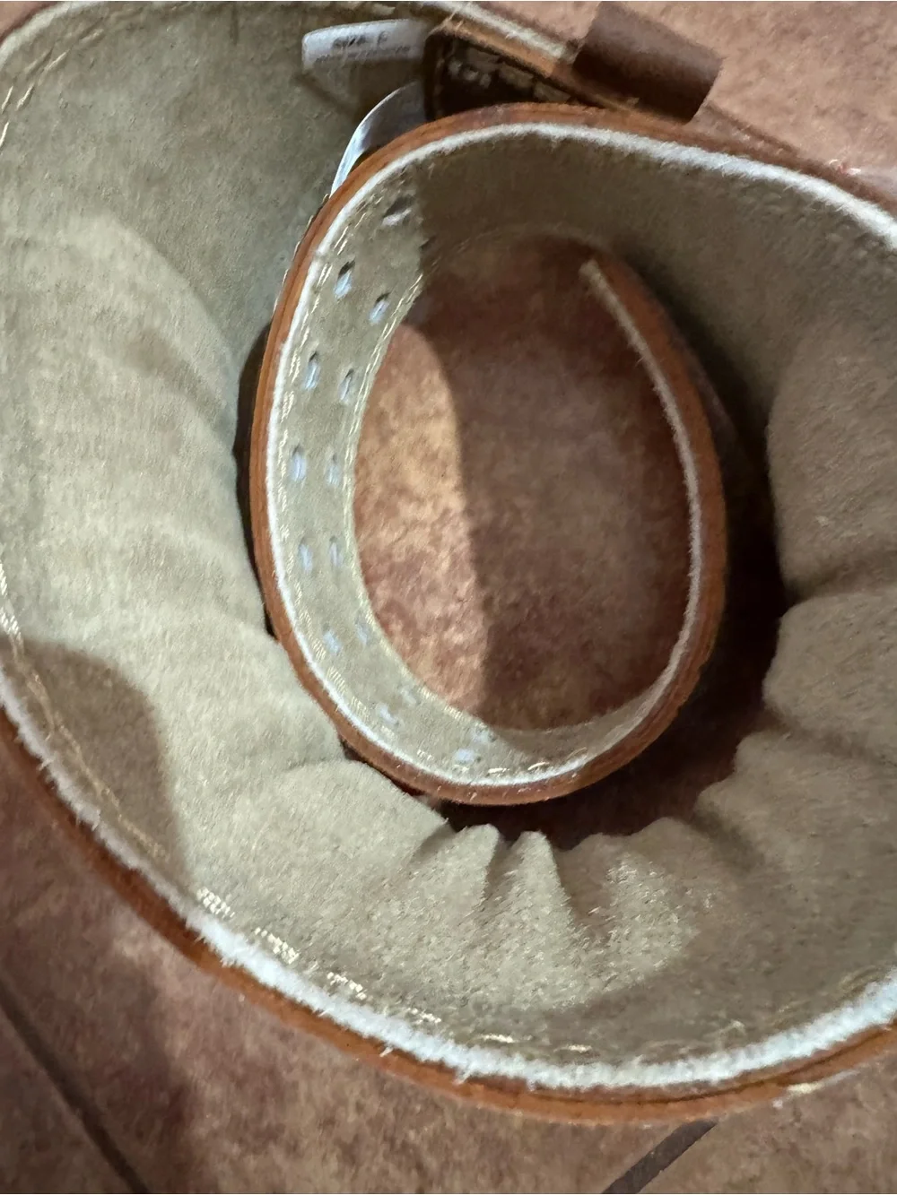 Men's brown leather weightlifting belt